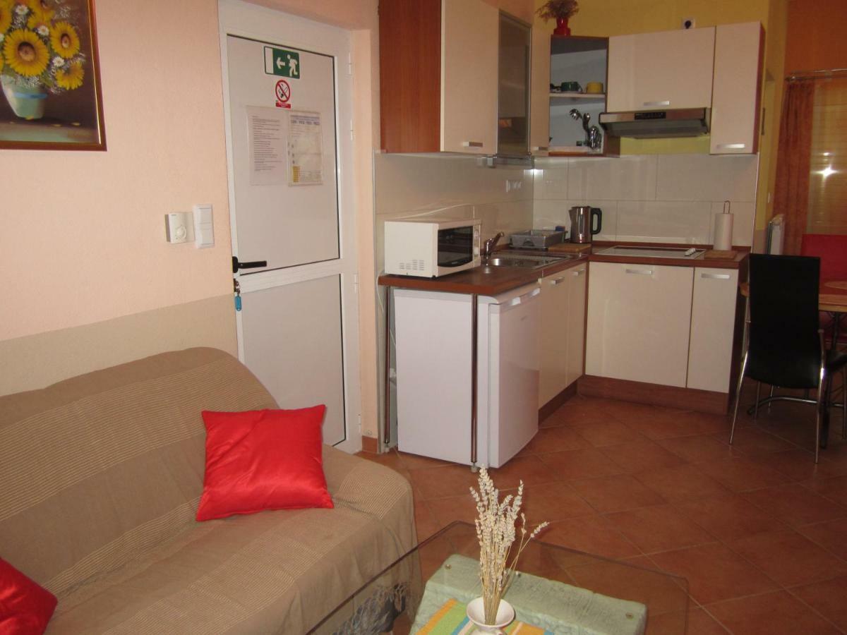 חוואר Apartments Villa Bella Vista Hvar מראה חיצוני תמונה