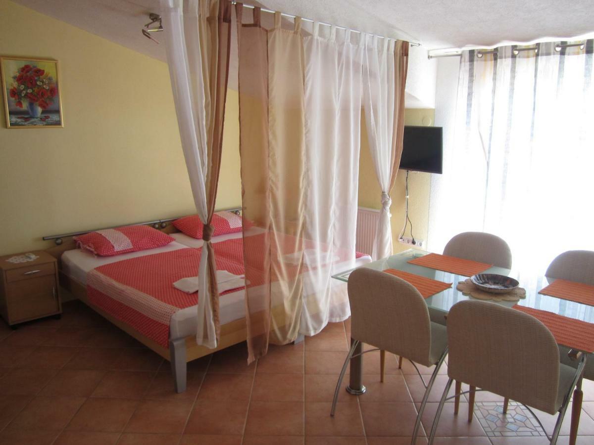 חוואר Apartments Villa Bella Vista Hvar מראה חיצוני תמונה